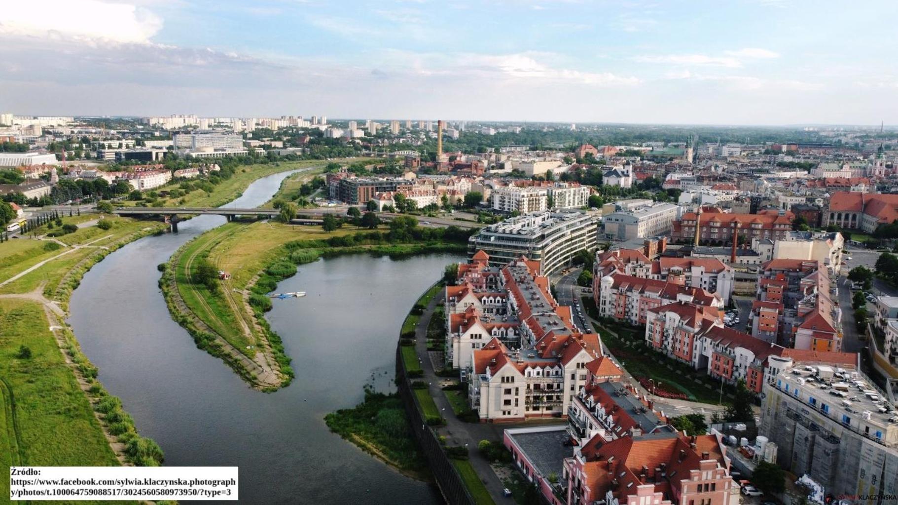 By The River Point Познань Экстерьер фото